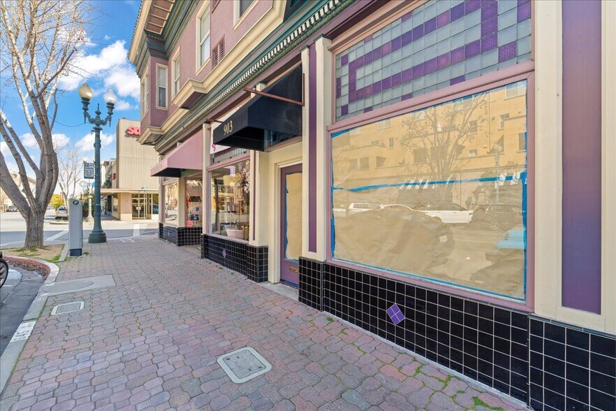 More Photos Of 903 Main St, Redwood City Storefront Retail Office For Sale