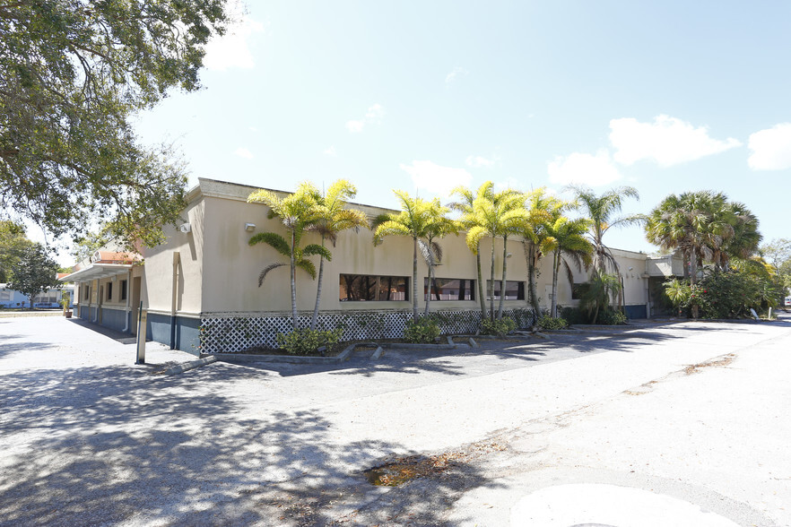 Primary Photo Of 5540 Park Blvd, Pinellas Park Office For Lease