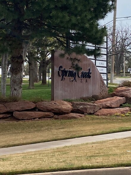 More Photos Of 910 S Bryant Ave, Edmond Medical For Sale