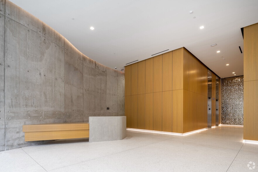 More Photos Of 203 W 10th St, Austin Office For Lease