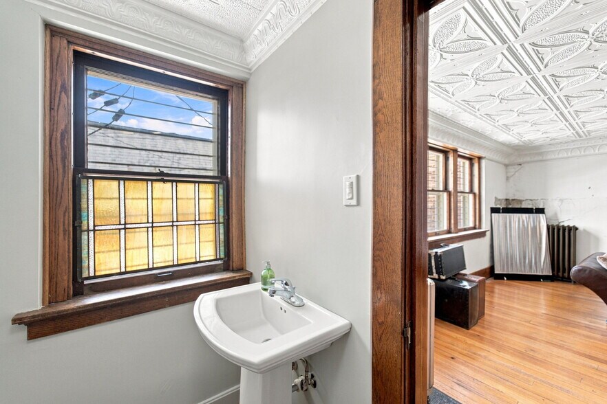 More Photos Of 121 E Bremer Ave, Waverly General Retail For Sale