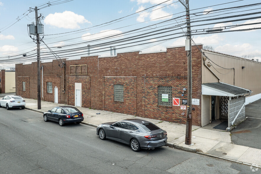 Primary Photo Of 210 S Van Brunt St, Englewood Warehouse For Sale