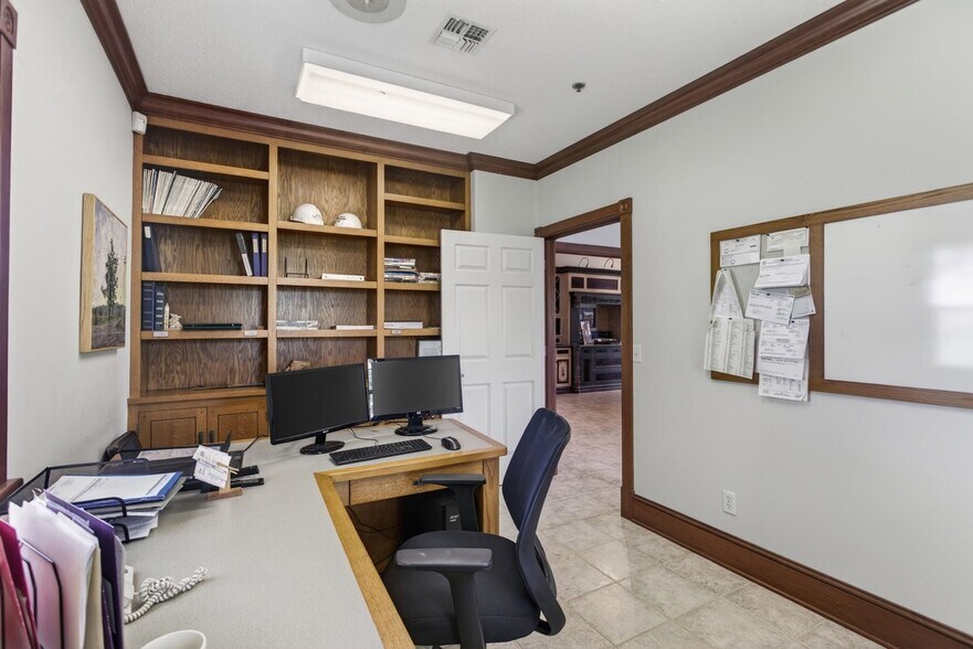 More Photos Of 641 Acorn Dr, Harrisonburg Manufacturing For Sale