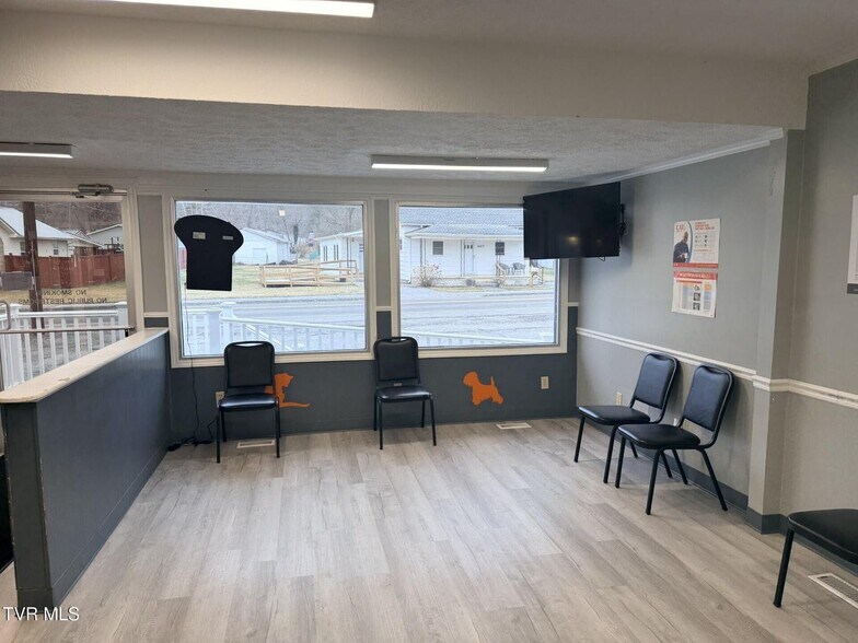 More Photos Of 404 Hurricane Rd NE, Wise Medical For Sale