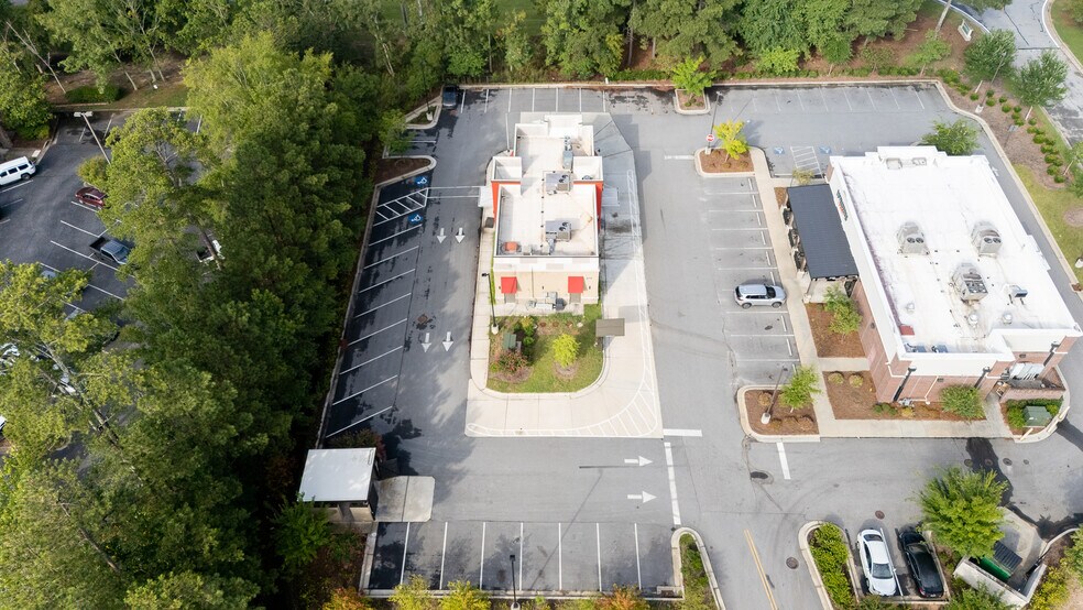 More Photos Of 2021 Commerce Dr N, Peachtree City General Retail For Sale