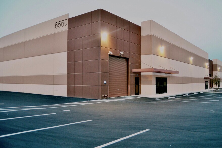 Primary Photo Of 6560 Spencer & E Sunset St, Las Vegas Warehouse For Lease