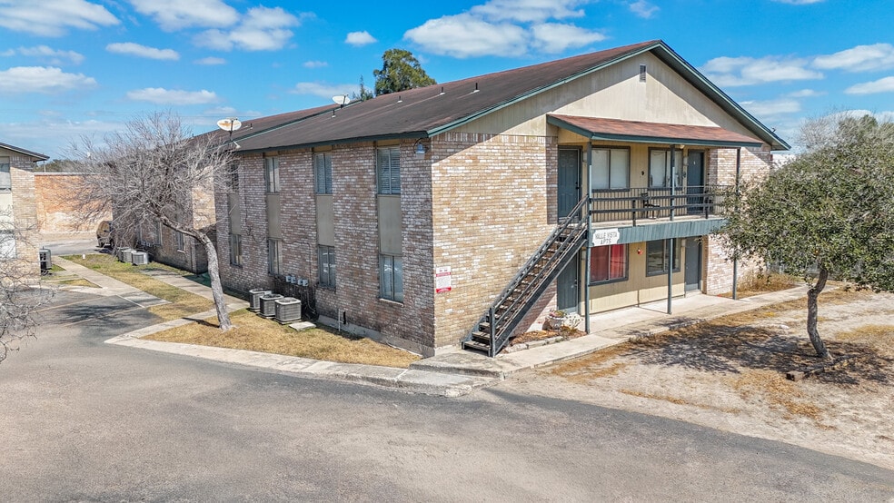 Primary Photo Of 630 W Taft Ave, Harlingen Apartments For Sale