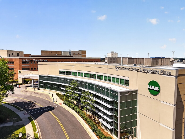 More Photos Of 2728 10th Ave S, Birmingham Medical For Lease