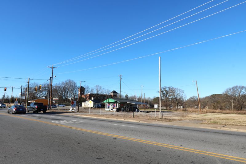 More Photos Of 401 E Poinsett St, Greer Auto Dealership For Lease