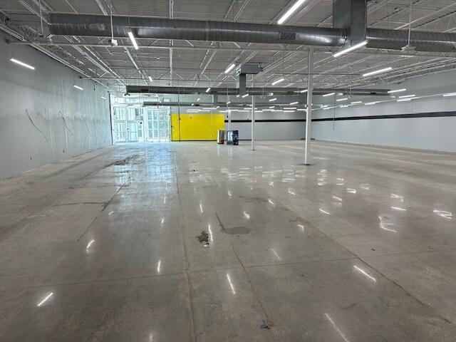 More Photos Of 4201 Clarksville Hwy, Nashville Drugstore For Lease