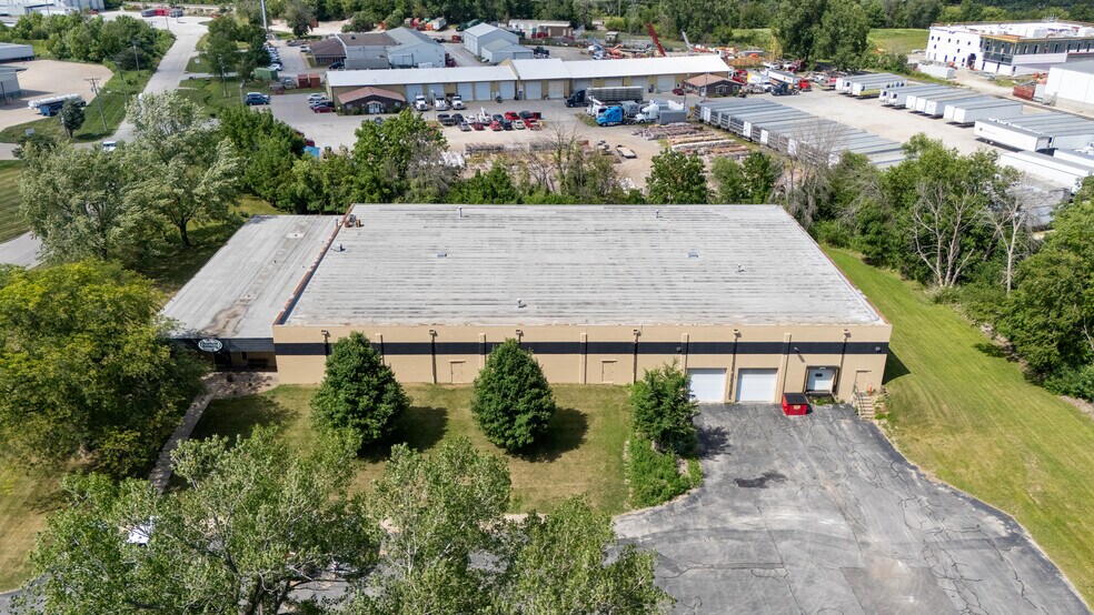 More Photos Of 2860 Industrial Park Rd, Iowa City Warehouse For Sale