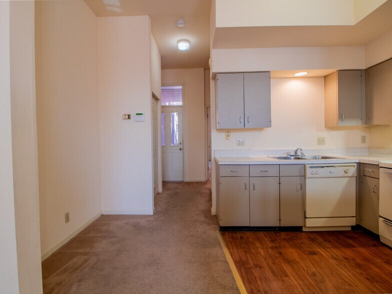 More Photos Of 1911 S 11th St, Saint Louis Apartments For Sale