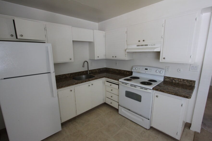 More Photos Of 1183 Saranap Ave, Walnut Creek Apartments For Sale