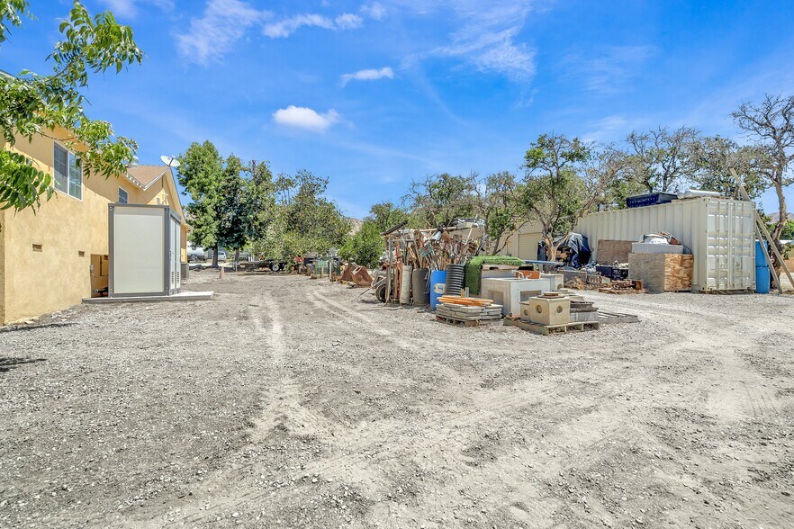 More Photos Of 10404 Foothill Blvd, Sylmar Land For Sale