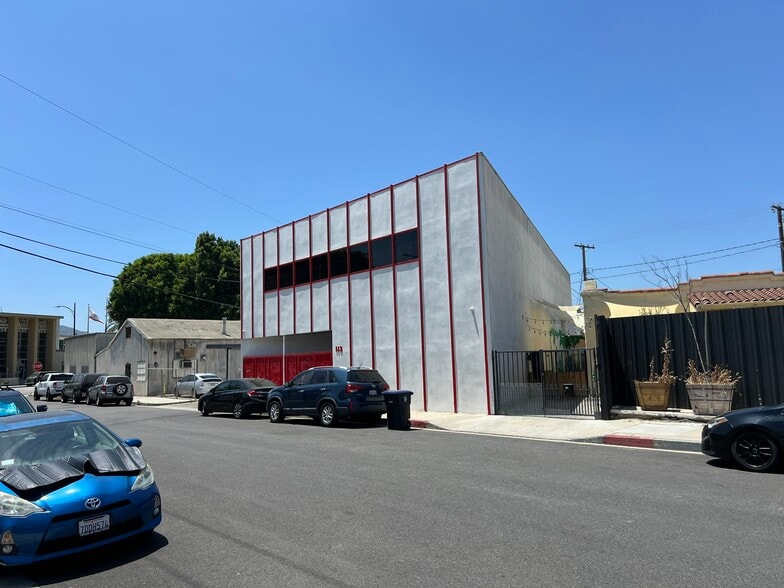 More Photos Of 413 N Moss St, Burbank Light Manufacturing For Sale