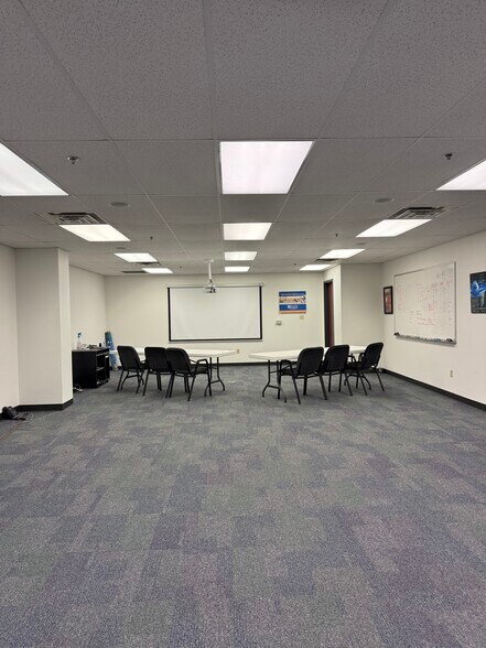 More Photos Of 2159 Early Ln, Franklin Warehouse For Lease