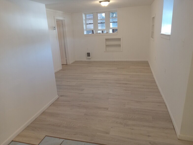 More Photos Of 213 Cedar St, Klamath Falls Apartments For Sale