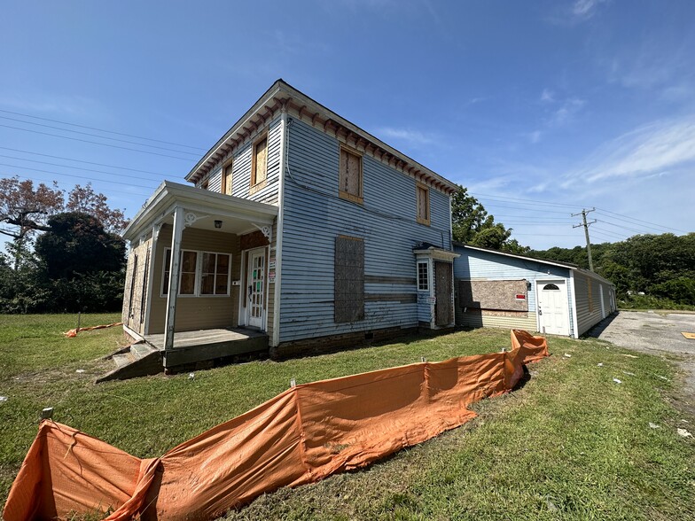 More Photos Of 203 Harpersville Rd, Newport News Office Residential For Lease