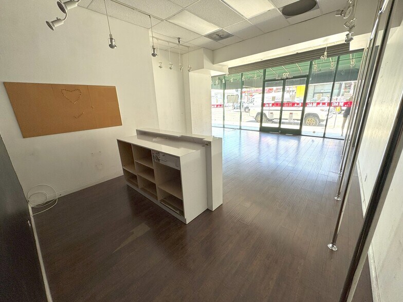 More Photos Of 1100 Wall St, Los Angeles General Retail For Lease