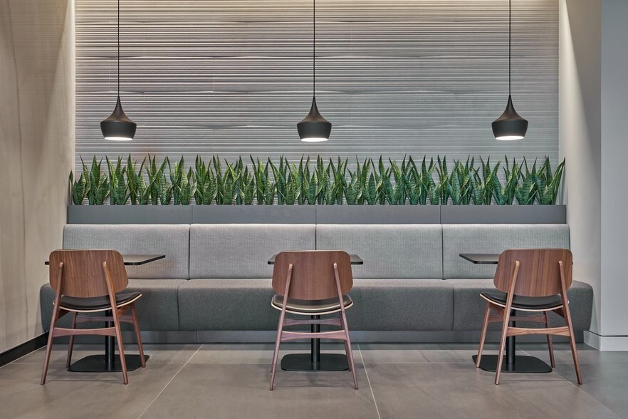 More Photos Of 1250 S Capital of Texas Hwy, West Lake Hills Office For Lease