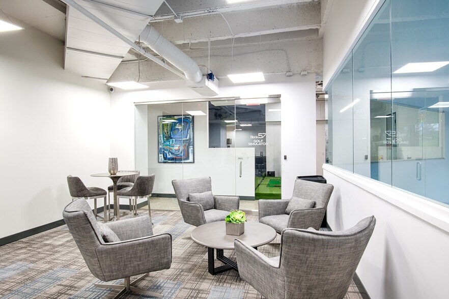 More Photos Of 5728 Lyndon B Johnson Fwy, Dallas Office For Lease