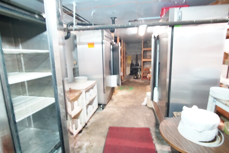 More Photos Of 6582 Mission St, Daly City Storefront Retail Residential For Sale