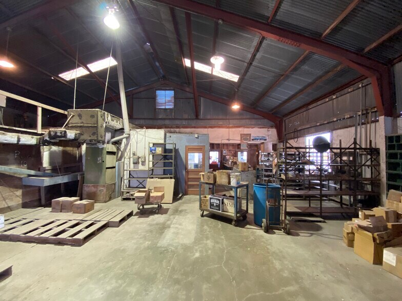 More Photos Of 4501 Baldwin Blvd, Corpus Christi Warehouse For Lease