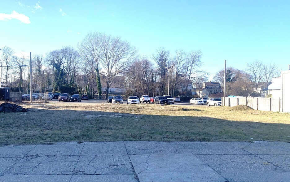 Primary Photo Of 2408 Grand Ave, Baldwin Land For Lease