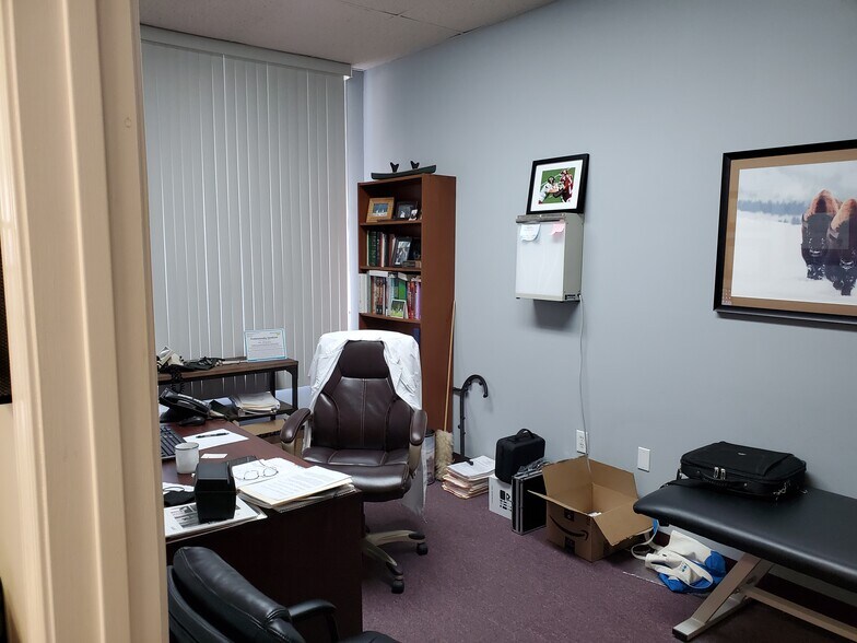 More Photos Of 1103-1105 Sunset Rd, Burlington Storefront For Lease