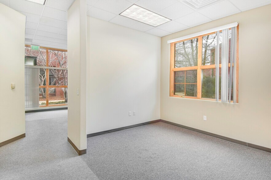 More Photos Of 88 Inverness Cir E, Englewood Office For Sale