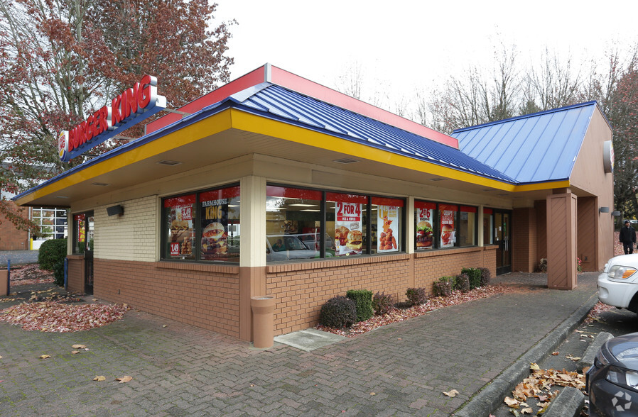 Primary Photo Of 11590 SE 82nd Ave, Happy Valley Fast Food For Lease