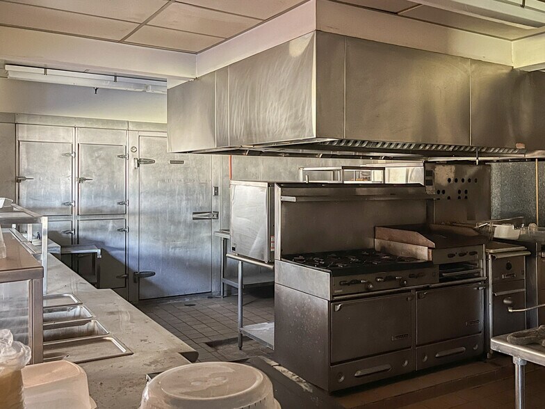 More Photos Of 9297 Highway 979, Livonia Specialty For Sale