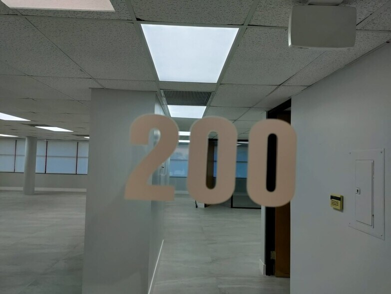 More Photos Of 1799 W Oakland Park Blvd, Oakland Park Office For Lease