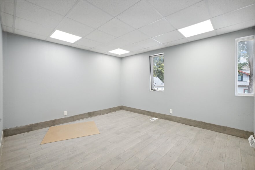 More Photos Of 3438-3446 Snelling Ave S, Minneapolis Distribution For Lease