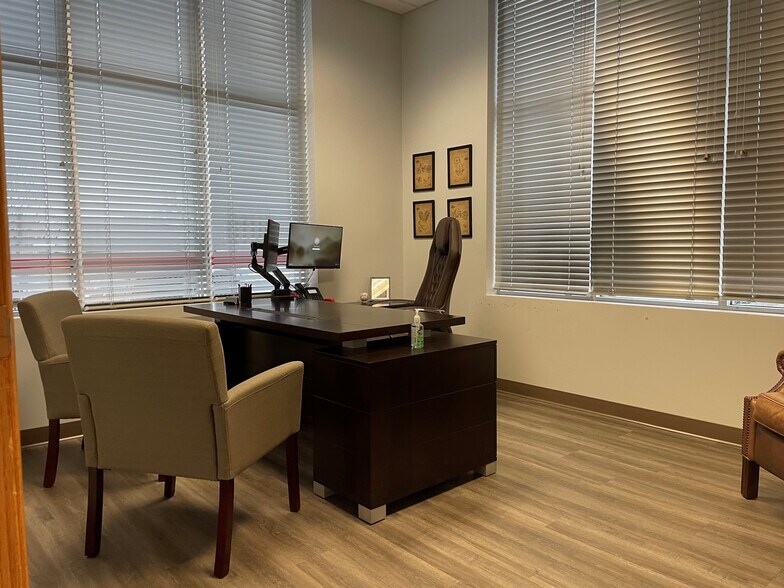 More Photos Of 3135 Superior Dr NW, Rochester Office For Lease