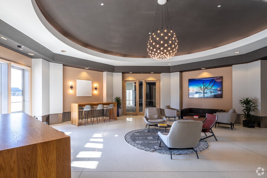 More Photos Of 3333 Riverwood Pky, Atlanta Office For Lease