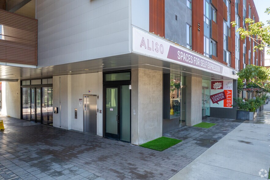 More Photos Of 899 Traction Ave, Los Angeles Apartments For Lease