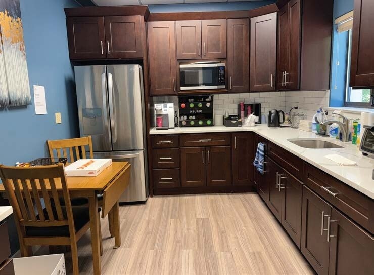 More Photos Of 629 White Plains Rd, Tarrytown Medical For Lease