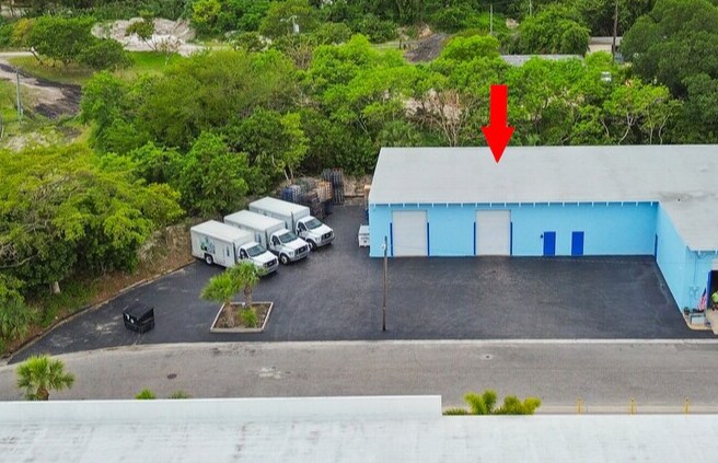 More Photos Of 2605 Kelly Ln, Lake Worth Light Distribution For Lease