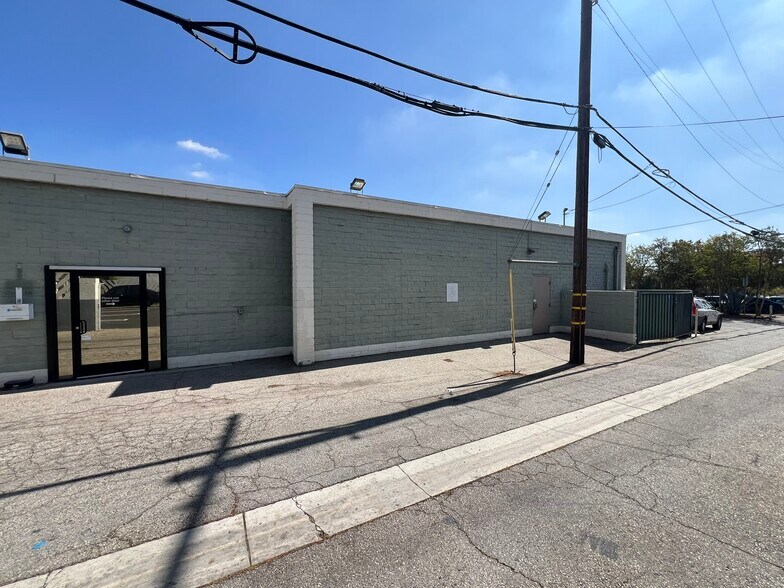 More Photos Of 393-401 S Fair Oaks Ave, Pasadena Medical For Sale