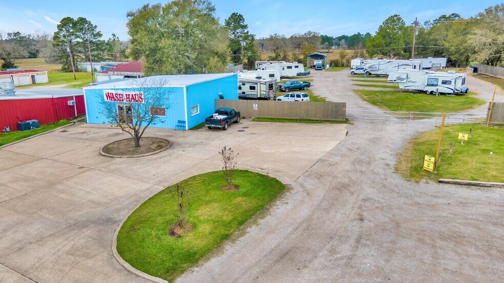 More Photos Of 3685 Highway 19, Huntsville Storefront Retail Residential For Sale