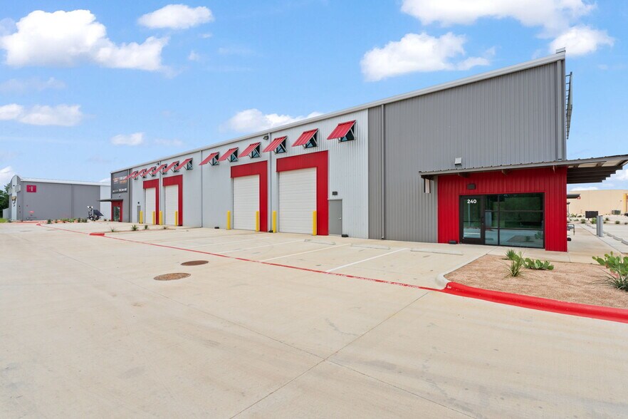 More Photos Of 5601 FM 973, Del Valle Unknown For Lease