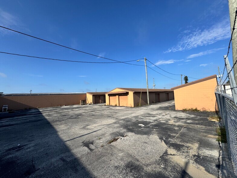 More Photos Of 708 US 27 S, Lake Placid Warehouse For Sale