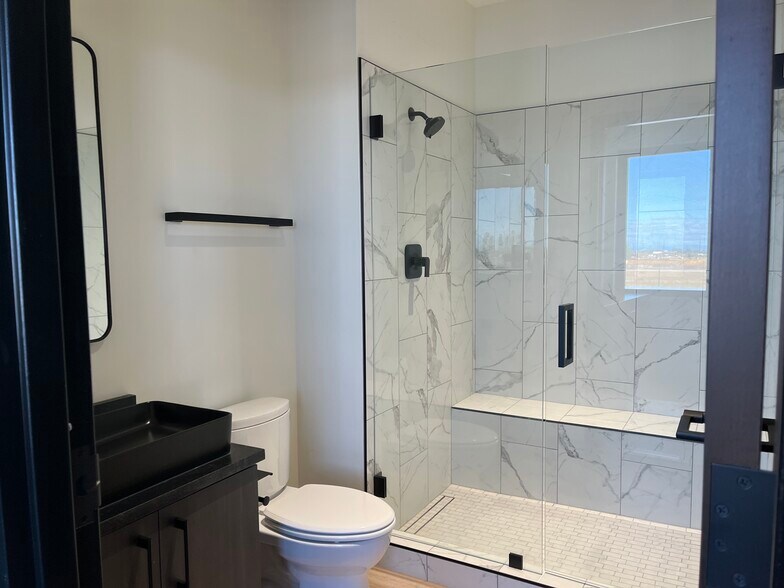 More Photos Of 3202 W 5000 S, Rexburg Office For Lease