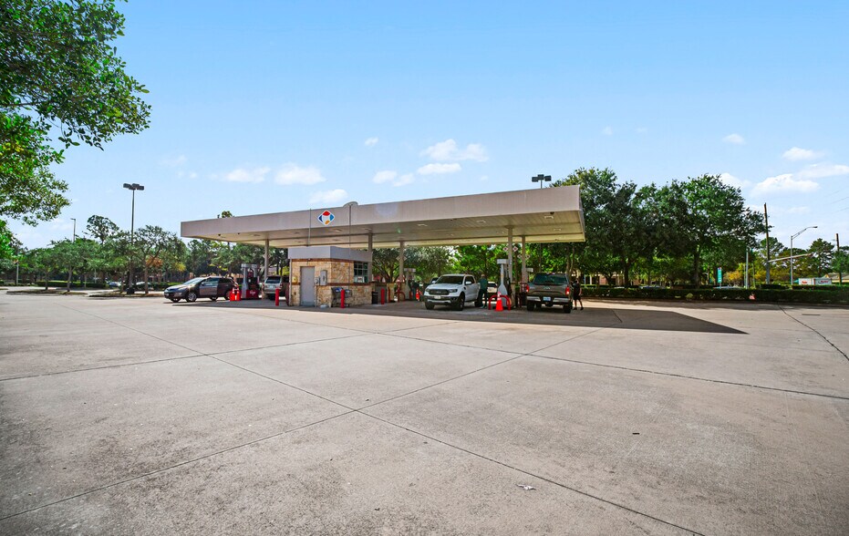 More Photos Of 22010-22150 Westheimer Pky, Katy Unknown For Lease