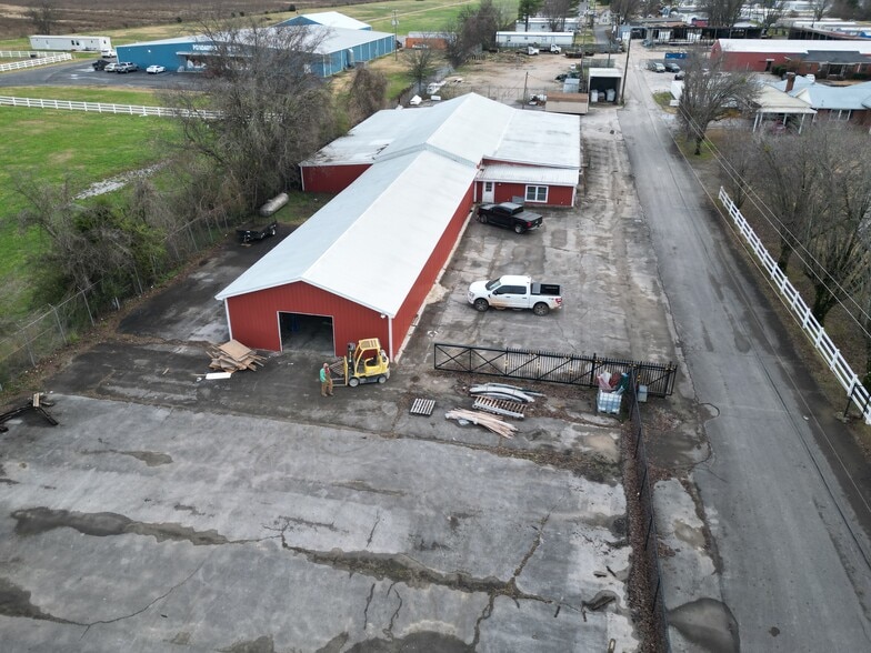 Primary Photo Of 662 Old Highway 24, Trinity Manufacturing For Sale