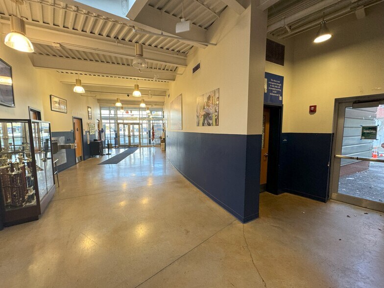 More Photos Of 58 Circuit St, West Roxbury Specialty For Sale