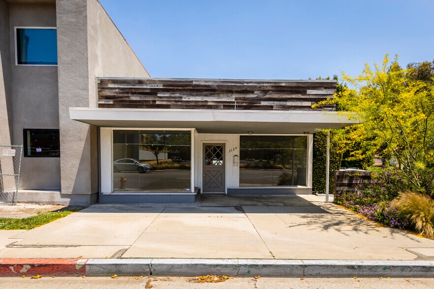More Photos Of 3732-3740 Long Beach Blvd, Long Beach Office Residential For Lease