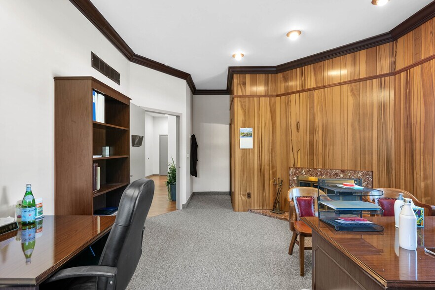 More Photos Of 24825 Eureka Rd, Taylor Office For Sale