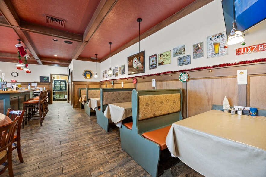 More Photos Of 4415 Liberty Ave, Vermilion General Retail For Sale